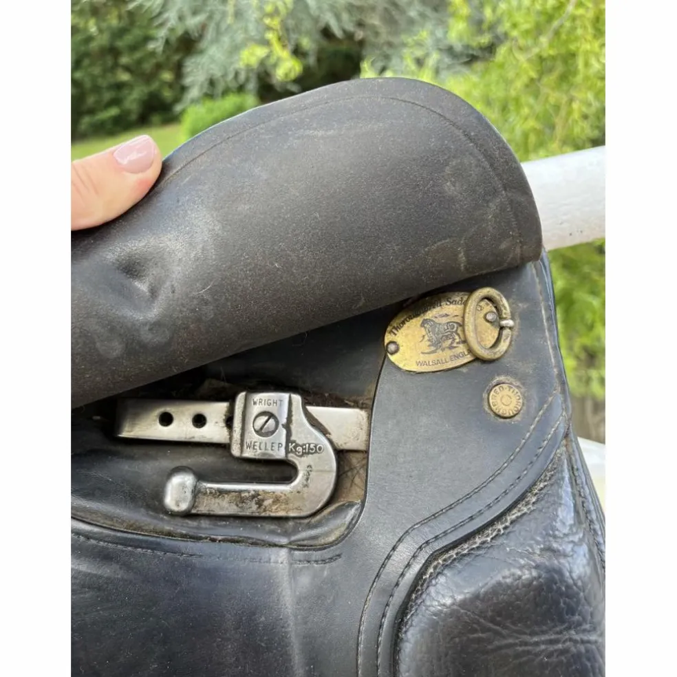 selle dressage thoroughbred saddlery noire