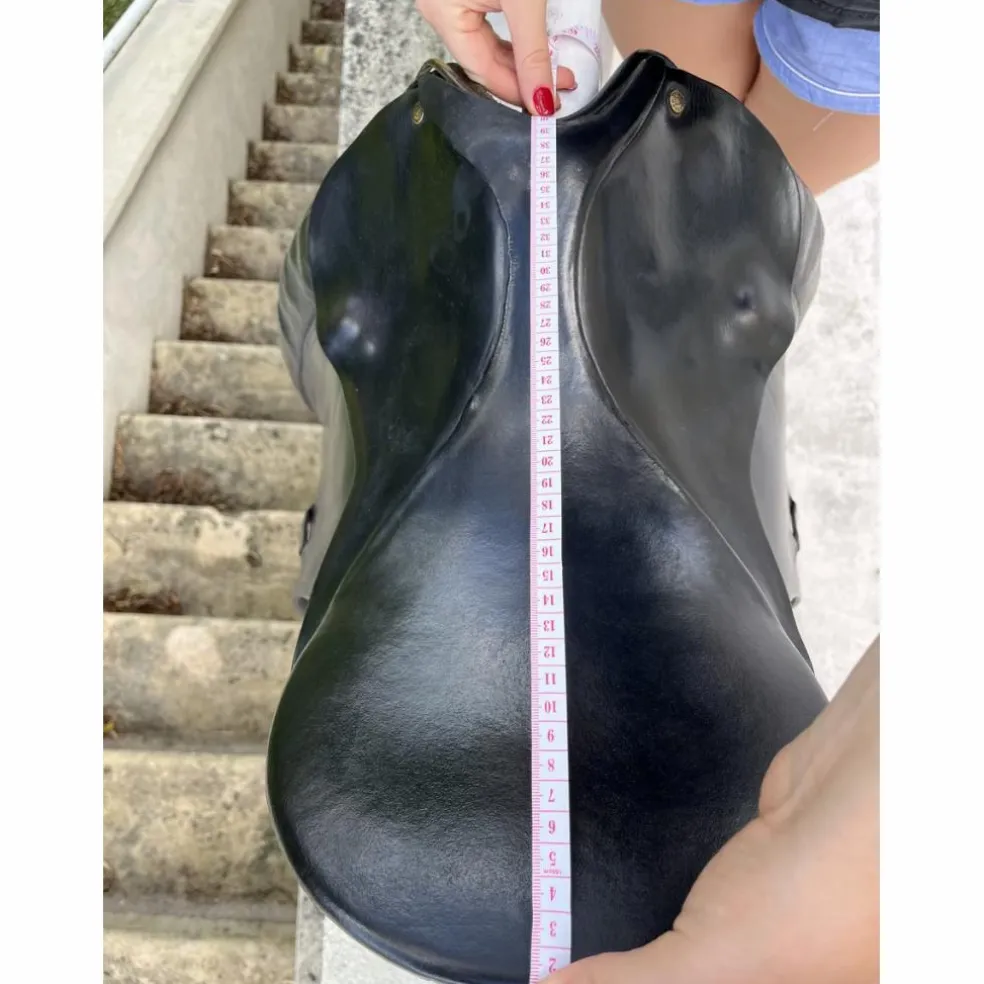 selle dressage thoroughbred saddlery noire