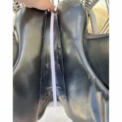 selle dressage thoroughbred saddlery noire