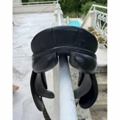 selle dressage thoroughbred saddlery noire