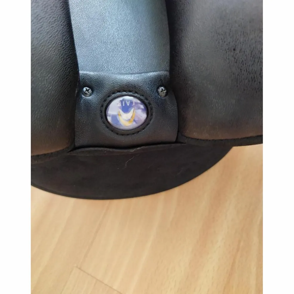 Selle dressage Wintec Isabell 16'5 cair