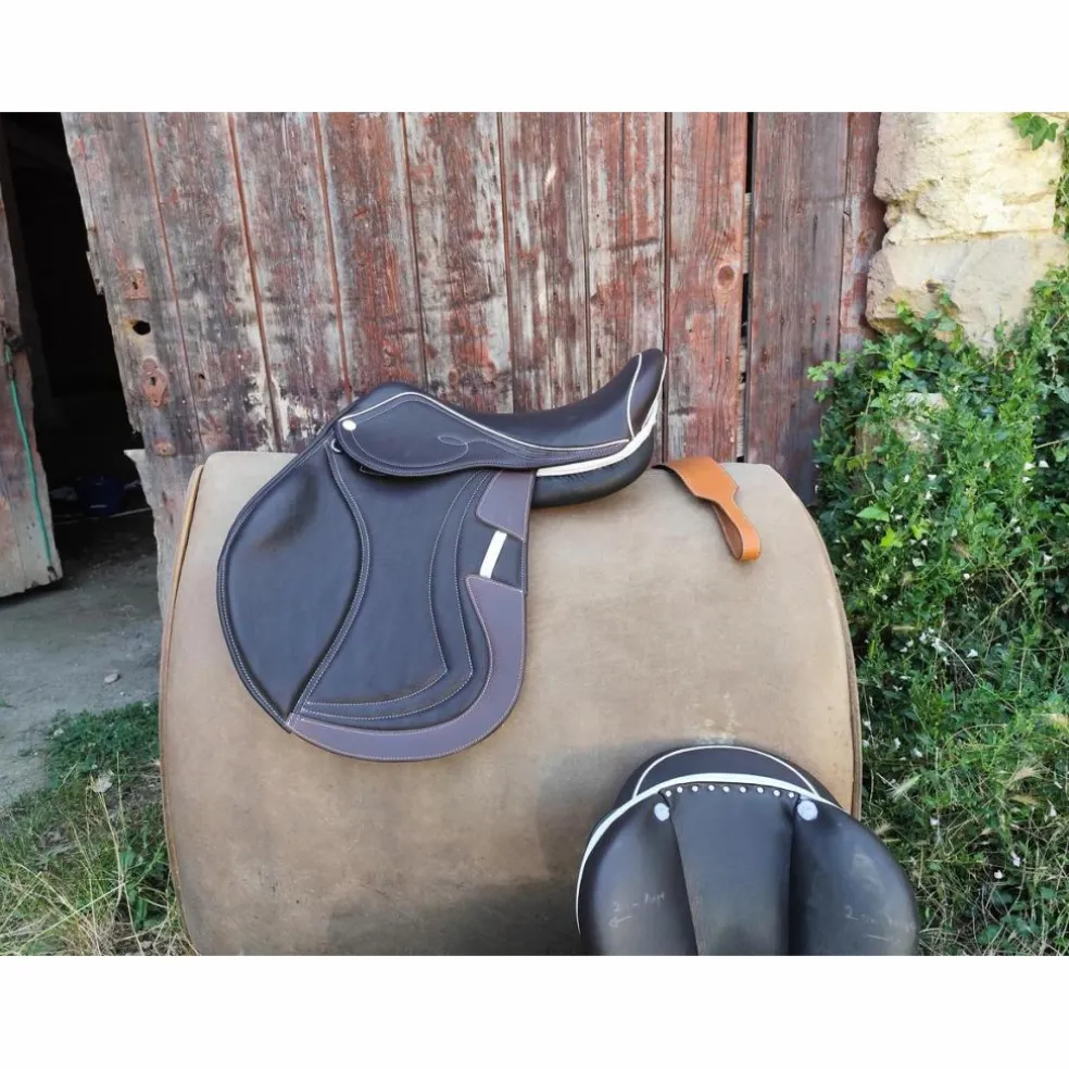 Selle EKUS F4 - 17,5" état neuf