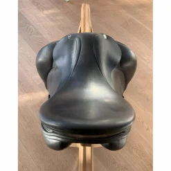 Selle Erreplus Adelinde taille 17