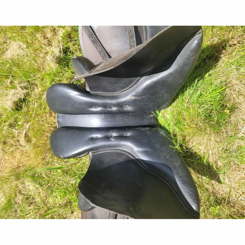 selle fouganza noire 17 pouce 1/2