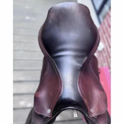 Selle GBS marron taille 17