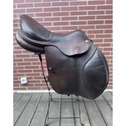 Selle GBS marron taille 17