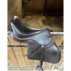 Selle Ikonic