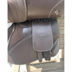 selle ikonic 17 pouces