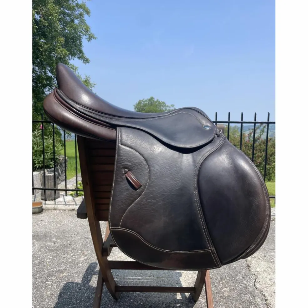 selle ikonic 17 pouces