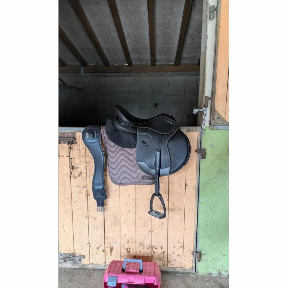 Selle Ikonic comfort light