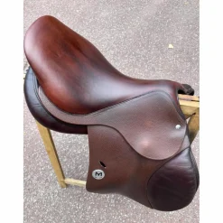 Selle meyer modèle Marianne acte 2/ Taille 17,5 pouces/ Année 2023