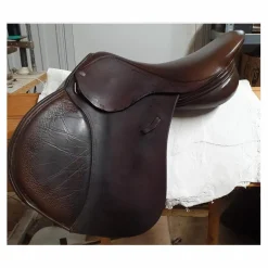 Selle mixte cuir 17,5 pour haut garrot