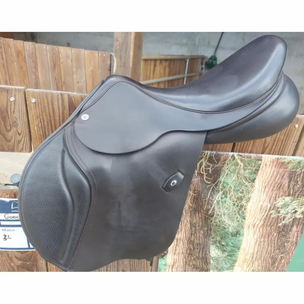Selle mixte en cuir marron 17,5