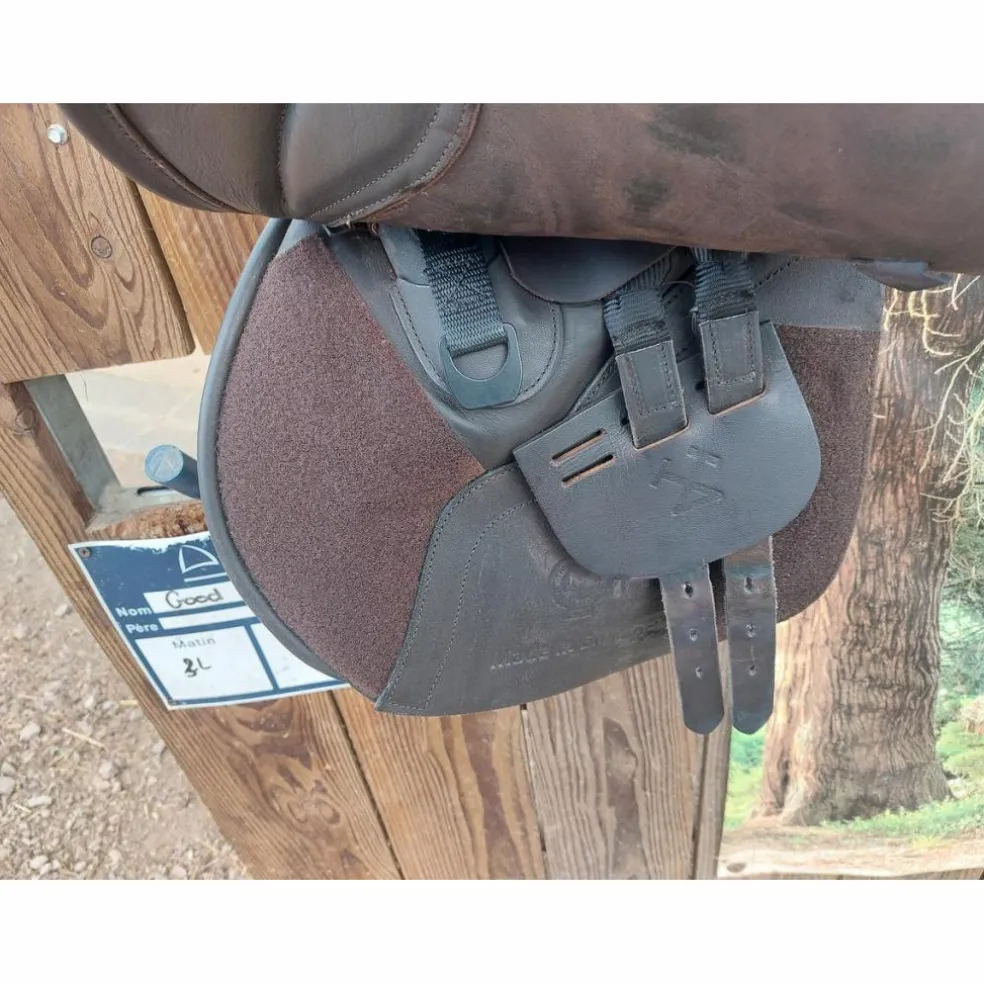 Selle mixte en cuir marron 17,5