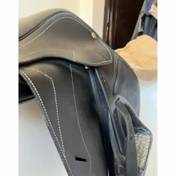 Selle mixte Pessoa 17,5 pouces noir