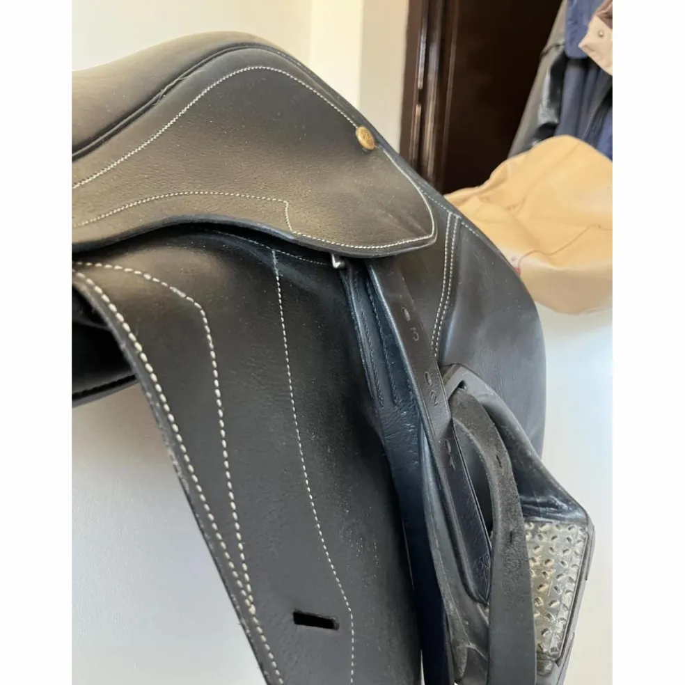 Selle mixte Pessoa 17,5 pouces noir