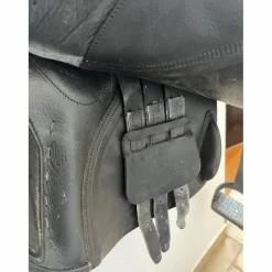 Selle mixte Pessoa 17,5 pouces noir