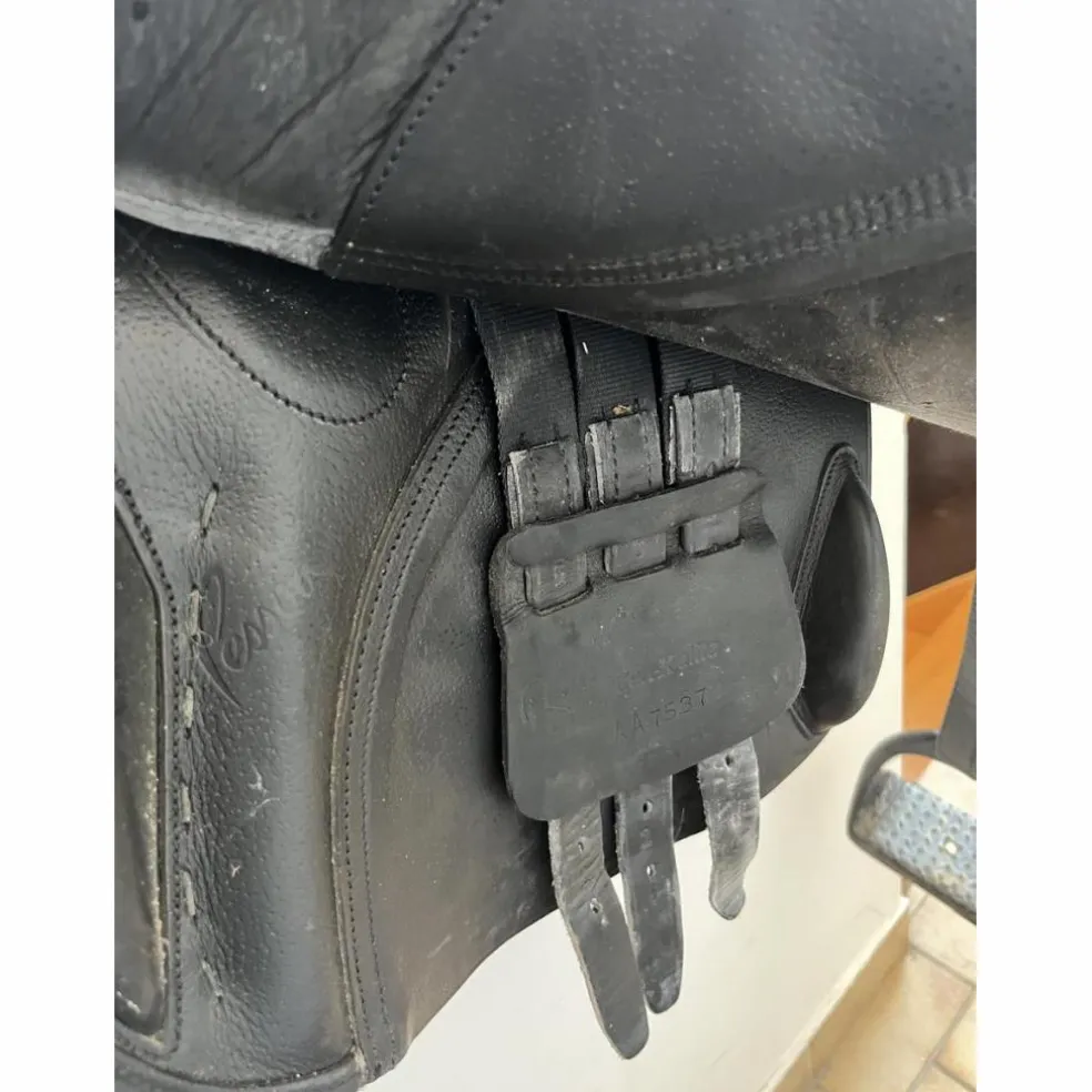Selle mixte Pessoa 17,5 pouces noir