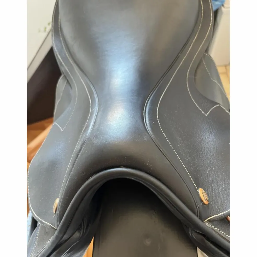 Selle mixte Pessoa 17,5 pouces noir