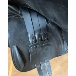 Selle mixte Pessoa 17,5 pouces noir