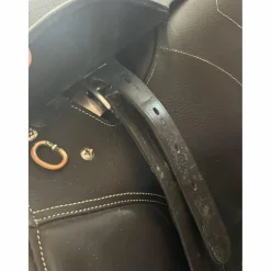 Selle mixte Pessoa 17,5 pouces noir