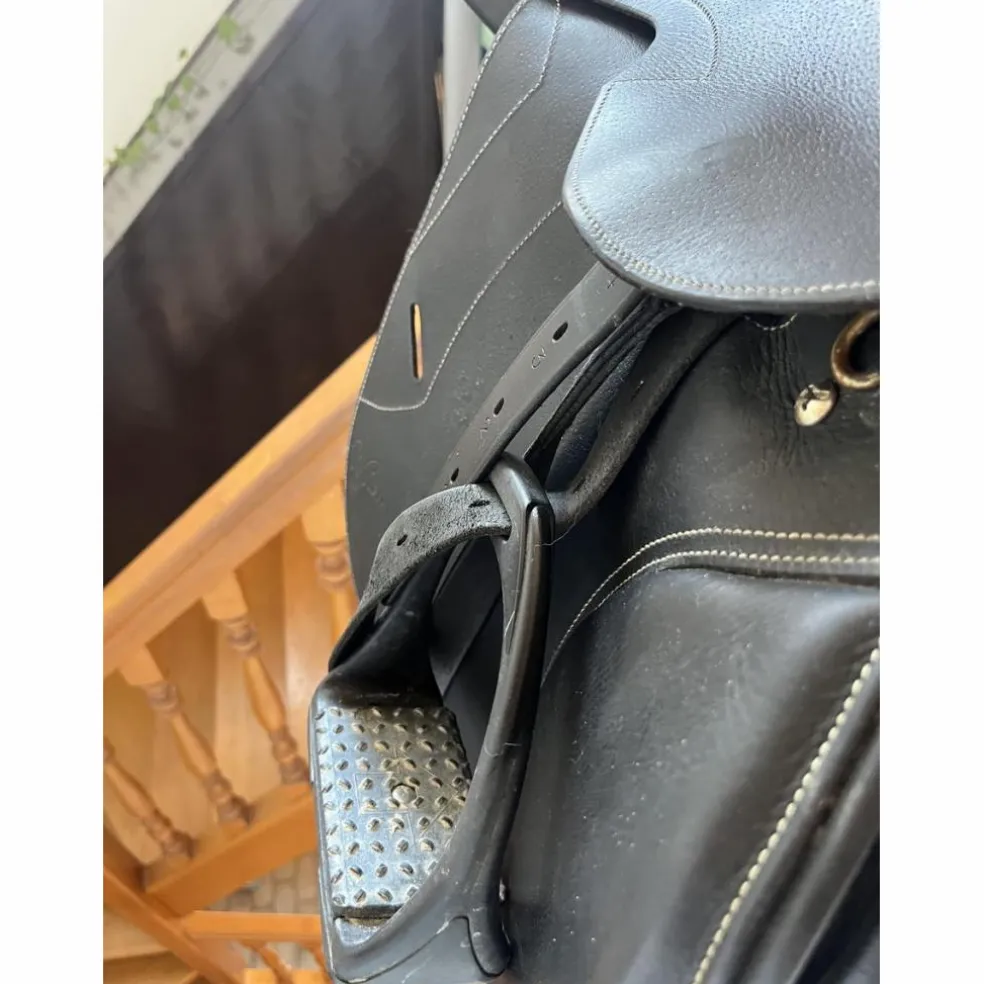 Selle mixte Pessoa 17,5 pouces noir