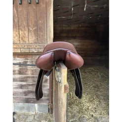 Selle PLS - 17,5 - excellent état doublée veaux