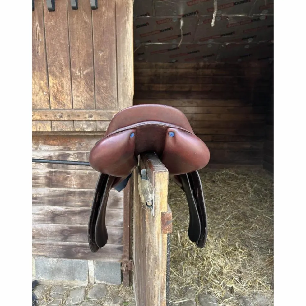 Selle PLS - 17,5 - excellent état doublée veaux
