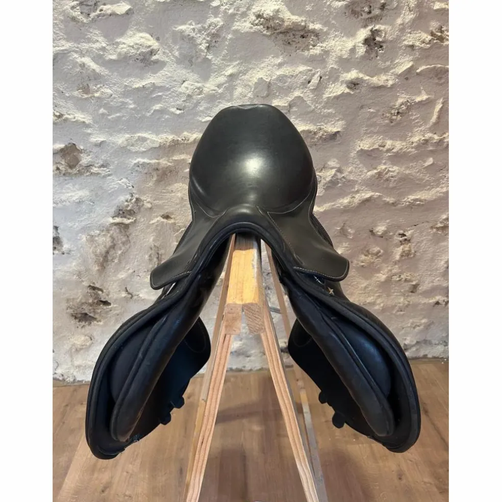 Selle Prestige Versailles 17' équipée