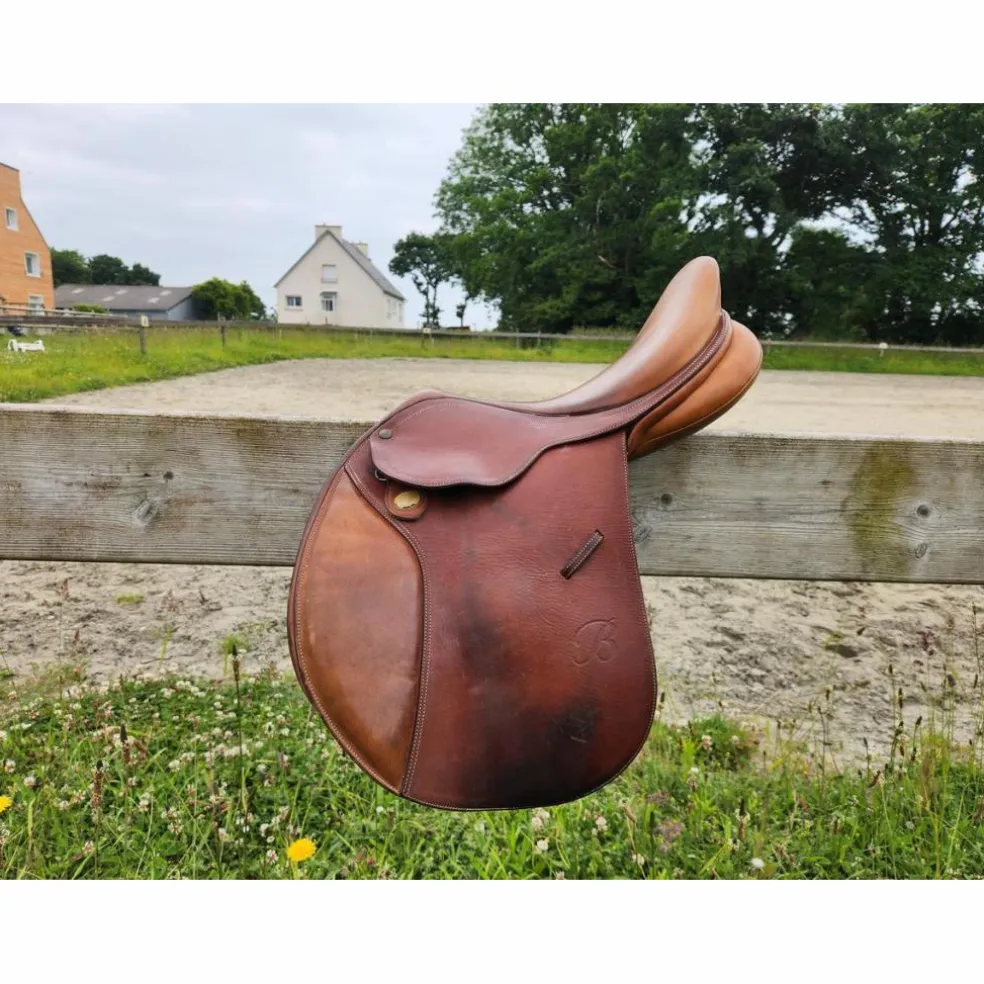 Selle équipée