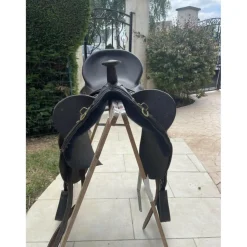selle randonnée/camarguaise
