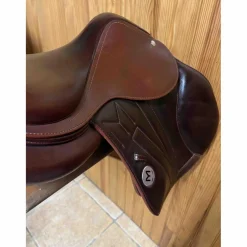 selle semi plate MEYER 2023 TAILLE 17 EN PARFAIT ÉTAT