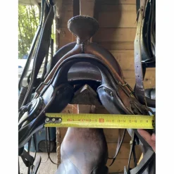 selle TH taille 17,5 numérotée