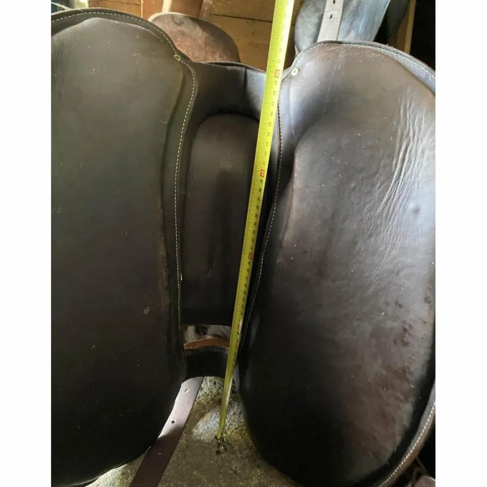 selle TH taille 17,5 numérotée
