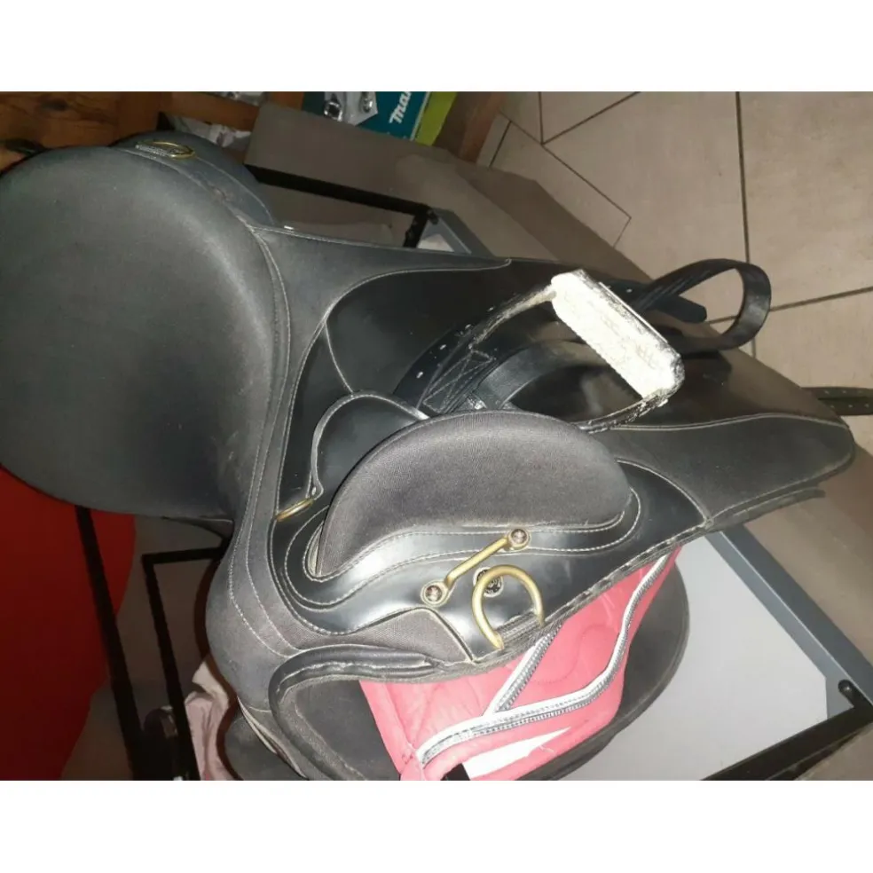 selle thorowgood australienne