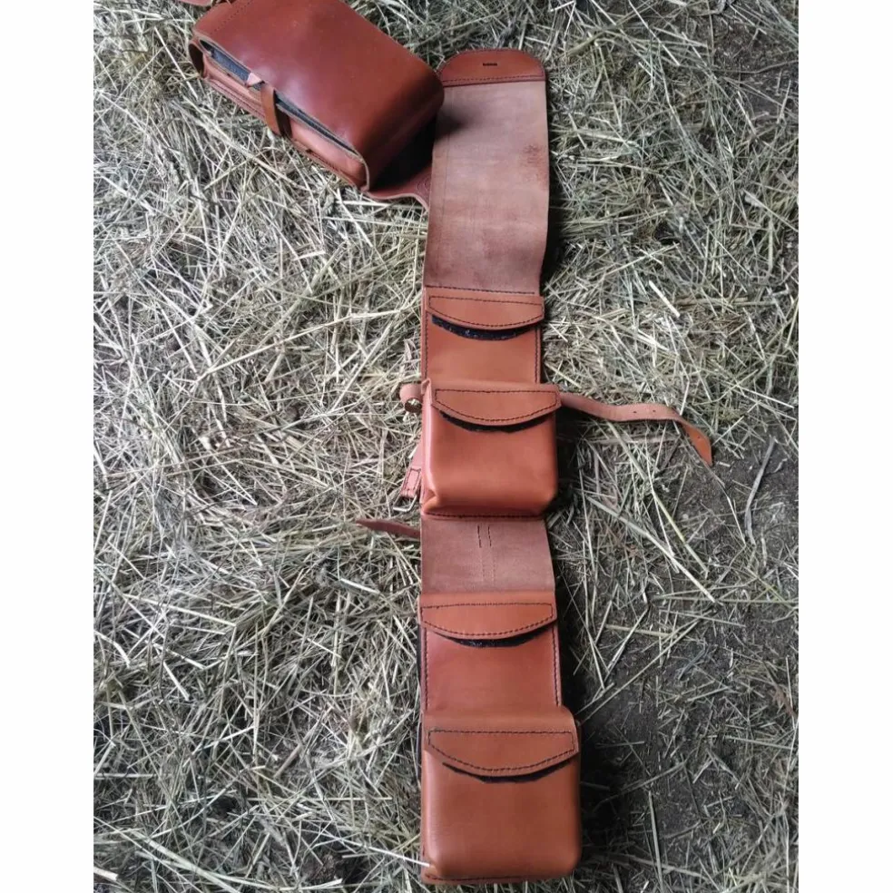 Selle western de randonnée et sacoches