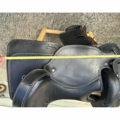 selle western noir