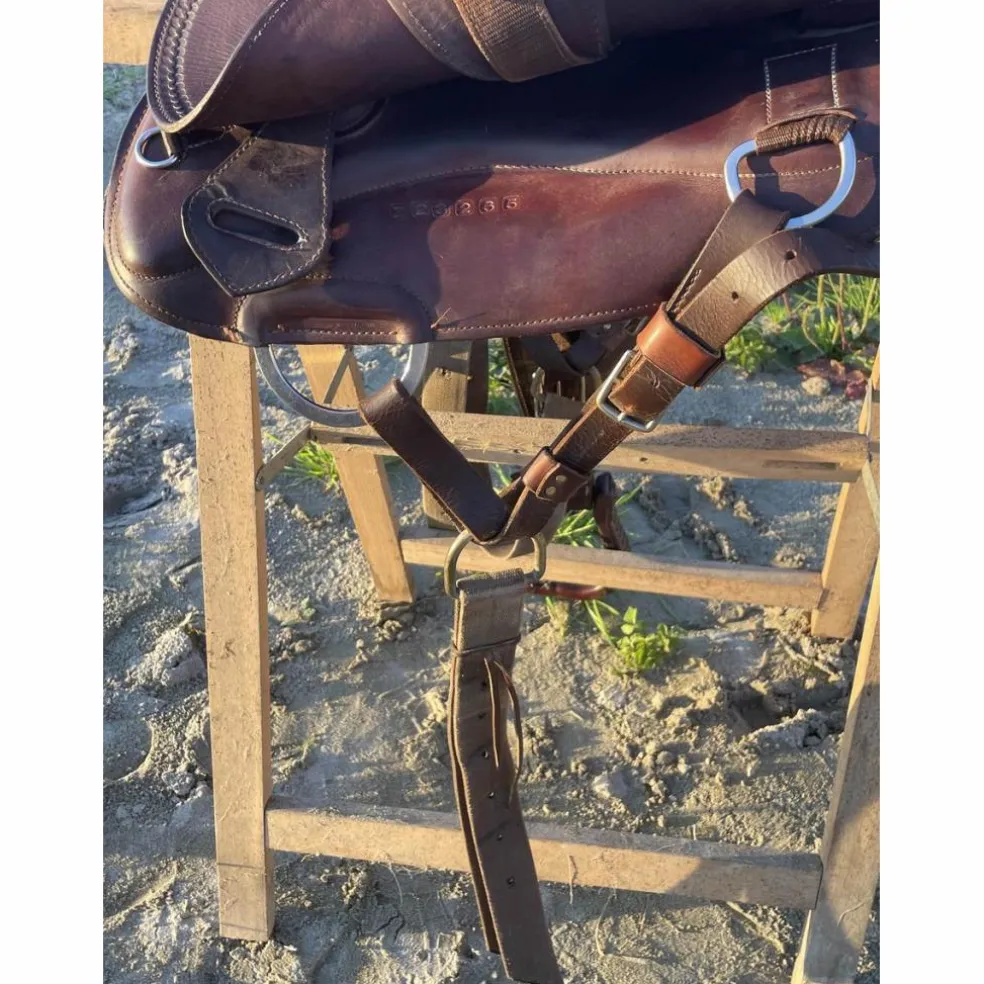Selle Western Startrekk Deuber Shorty Taille 3 – rare, dos court, treeless