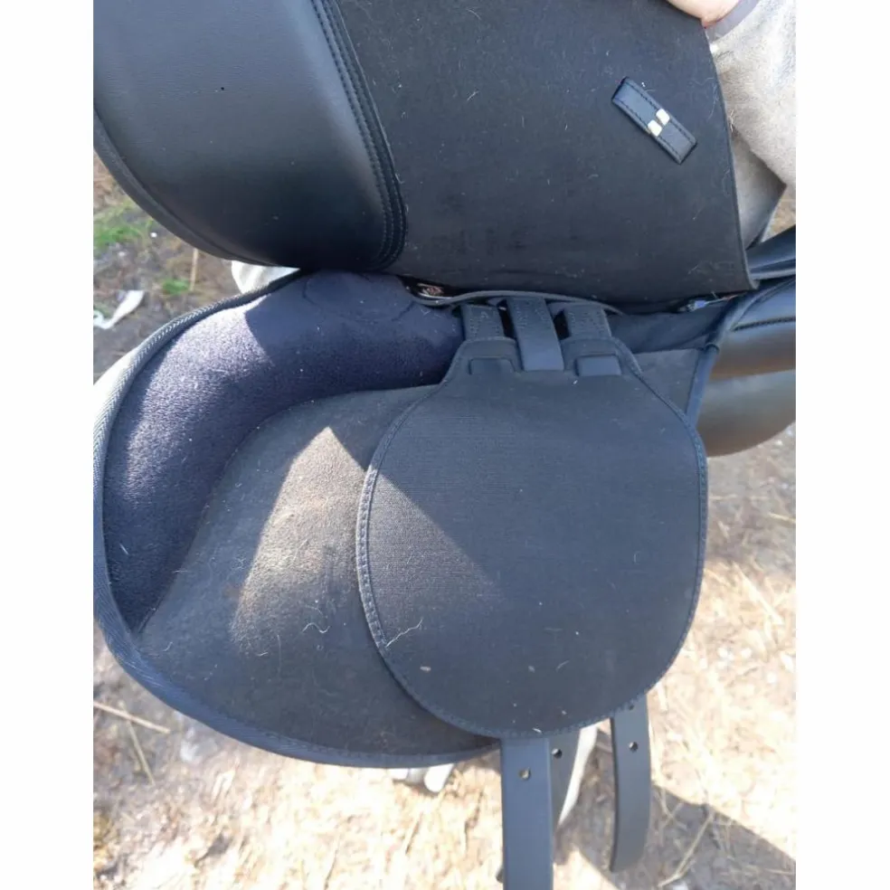 SELLE WINTEC 17" MIXTE CAIR NOIRE NEUVE