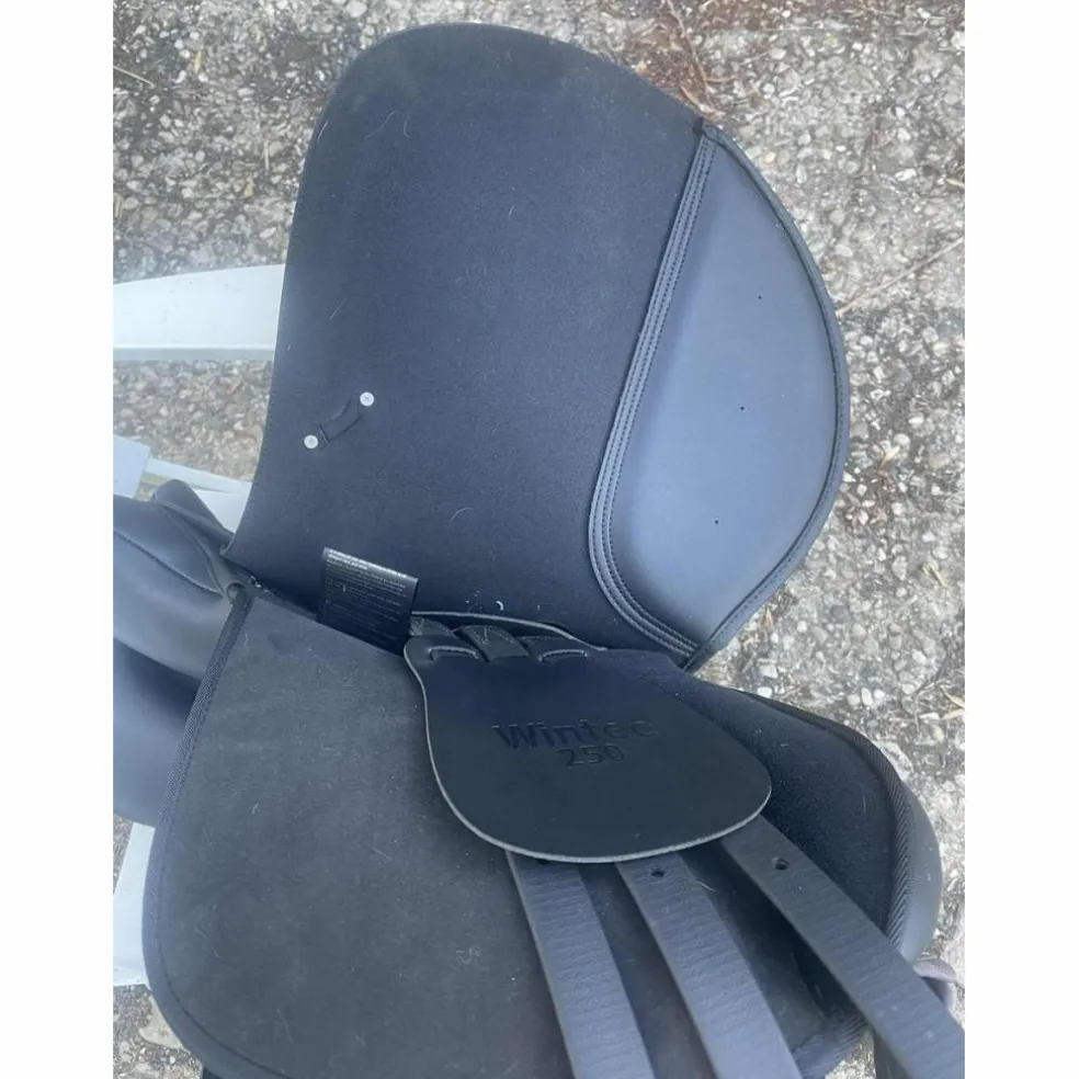 Selle Wintec 250 16,5p neuve
