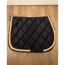 Tapis + bonnet Alexandra Ledermann