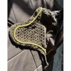 tapis + bonnet marron et liseré