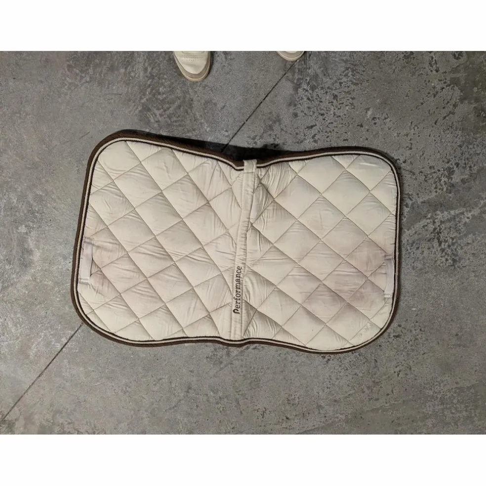 TAPIS BEIGE