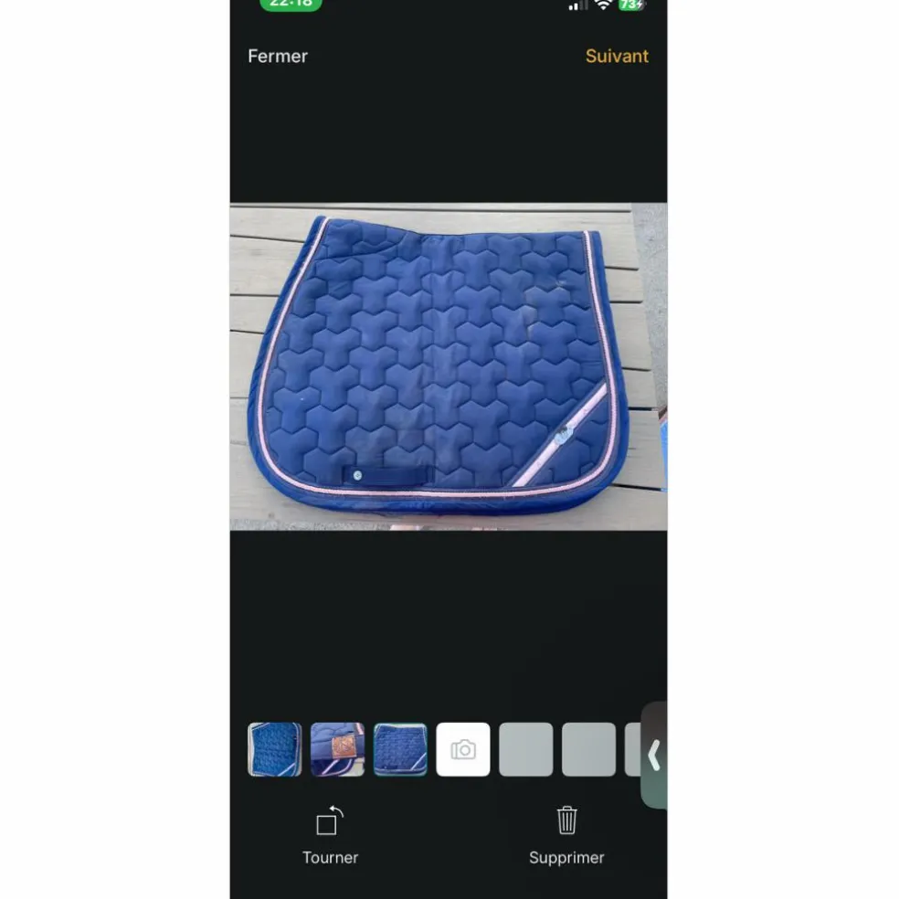 tapis bleu