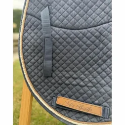 tapis bleu Félix Bühler