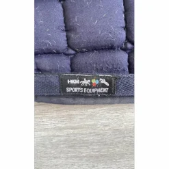 tapis bleu, HKM