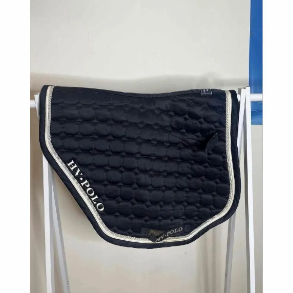tapis bleu marine