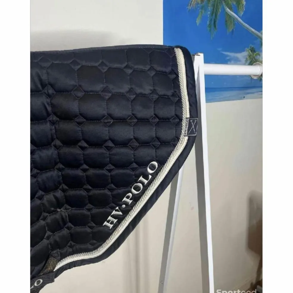 tapis bleu marine