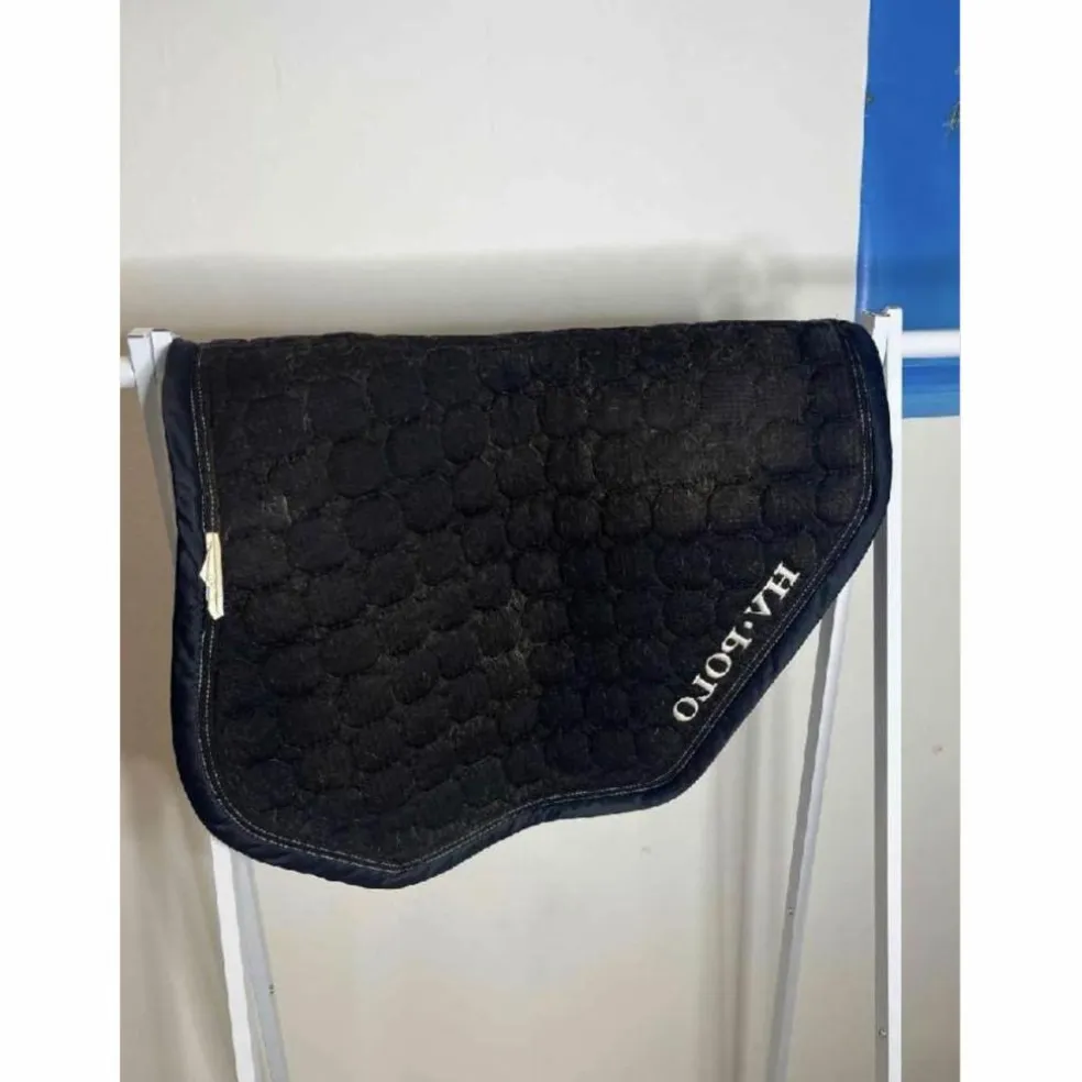 tapis bleu marine