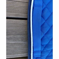 tapis bleu Rhinegold